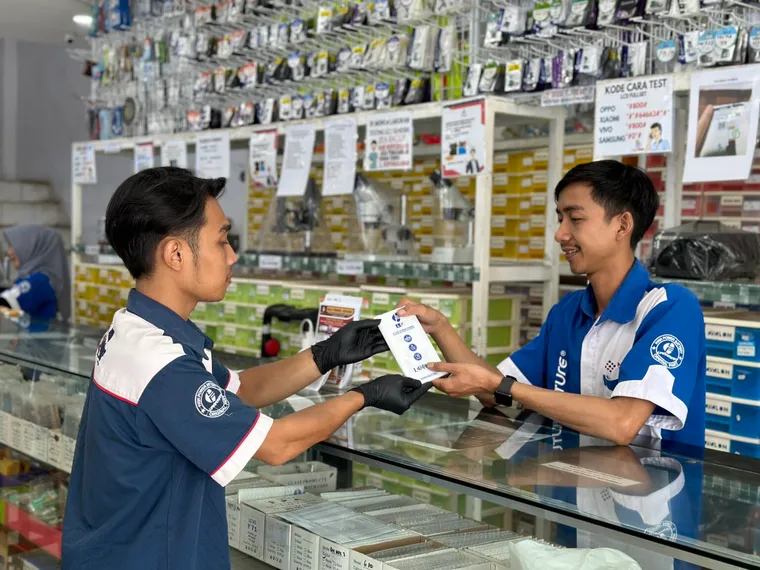 Setiap servis bergaransi